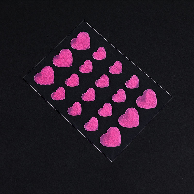 18 Stück rosa Herz-Akne-Pflaster/Hydrokolloid-Verband (Größe 18 Stück): Dieses Set enthält 18 * Pflaster. 11 mm (12 Stück) und 15 mm (6 Stück)）